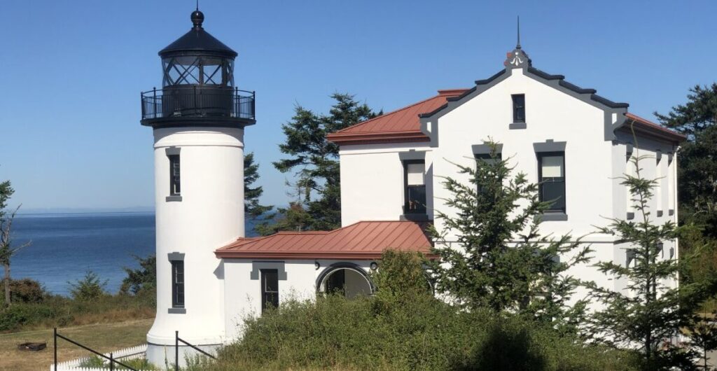 Admiralty Head Lighthoouse